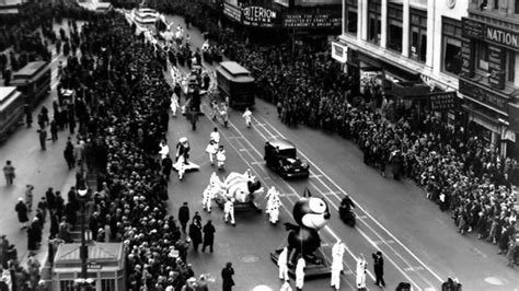 Thousands Line Streets Of New York For Macys Thanksgiving Day Parade Abc7 San Francisco