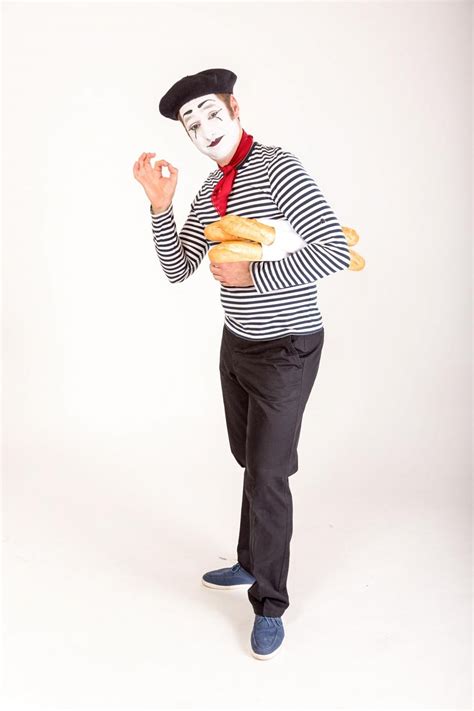 Знайдіть своїх друзів на facebook. BASTIAN Pantomime & Walk-Acts aus Berlin ...