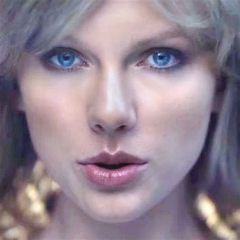 Taylor Swifts Makeup Photos And Products Steal Her Style Taylor Swift