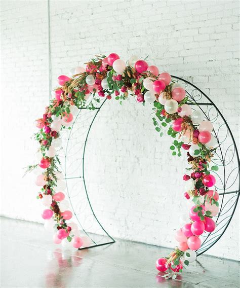 A Floral Balloon Arch Styled Shoot Sure To Inspire Every Bride Wedding Balloon Decorations