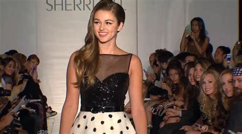 Duck Dynasty Star Sadie Robertson Heads To Dancing With The Stars