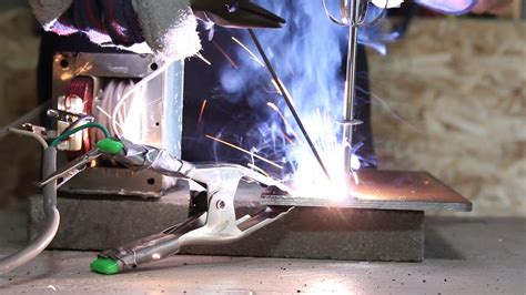 Maybe you would like to learn more about one of these? How to Make an AC Arc Welder Using Parts from an Old ...