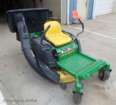 John Deere EZ Trak ZTR Lawn Mower In Haysville KS Item GF Sold Purple Wave