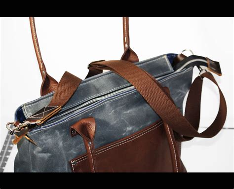 Large Zippered Tote Bag 010057 Alex M Lynch