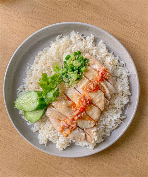 One Pot Chicken Rice Hainanese Chicken Rice Cook With Dana