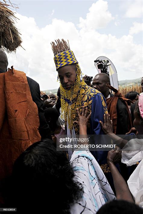 Newly Crowned King Oyo Nyimba Kabamba Iguru Rukidi Iv Looks At Women