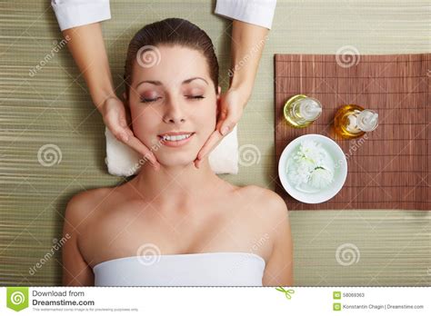 Beautiful Young Woman Lying Relaxed In A Spa Salon Stock Image Image Of Beautiful Healthcare
