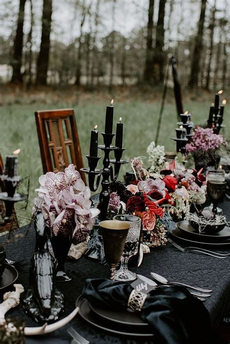 Dark Table Setting Idea Gothic Wedding Decorations Gothic Wedding