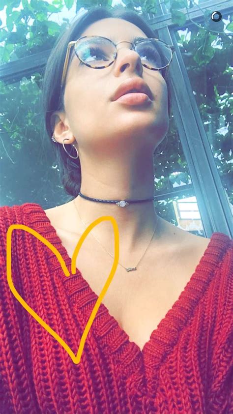 Emilyratajkowskifashionstyle Emily Ratajkowski Choker Necklace Fashion