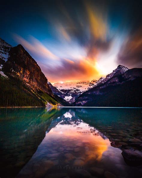 Sunset At Lake Louise I Have Seen Photos Of Lake Louise But It Is