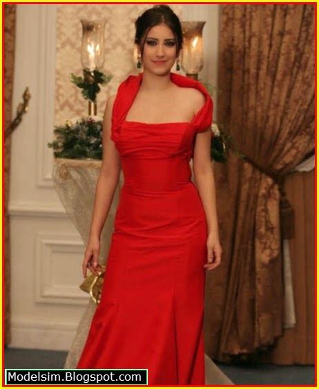 Tarkish Actress Hazal Kaya Hot Picture And Image Model And Celebrity