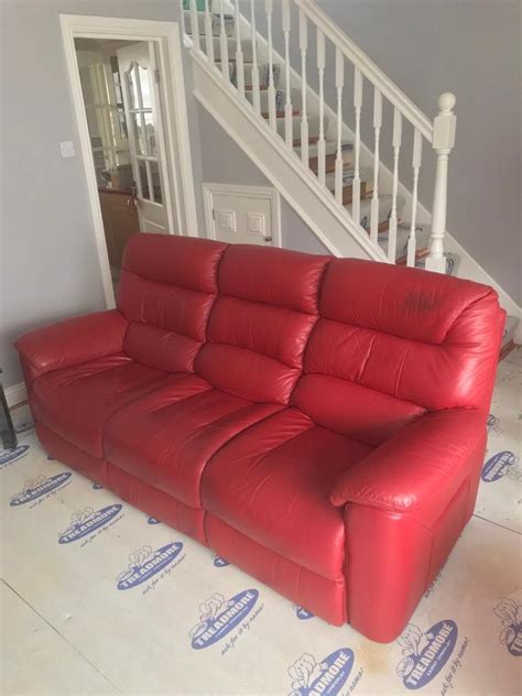 Red Leather Lazy Boy 3 Piece Suite Sofa Armchairs In Durham County