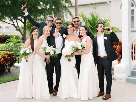 18 Pictures Of The Wedding Party You Need To Take
