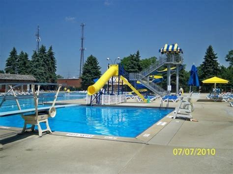 Heights Pool To Stay Open 5 More Days Palos Il Patch