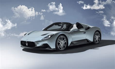 Maserati представила футуристический суперкар Naked Science