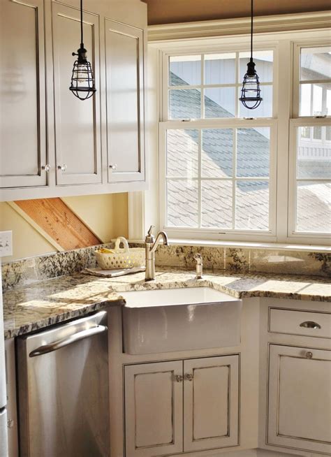 Design your dream kitchen today, from kitchen cabinets to kitchen sinks, learn everything there is to know about kitchen renovations. Advantages and disadvantages of corner kitchen sinks ...