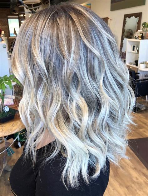 Pin By Rachel Underwood On Hair Silver Blonde Hair Platinum Hair