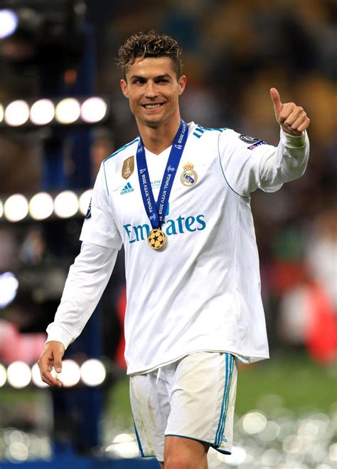 Fashion Trends Cristiano Ronaldo About Of Salary Income Matchesgoal