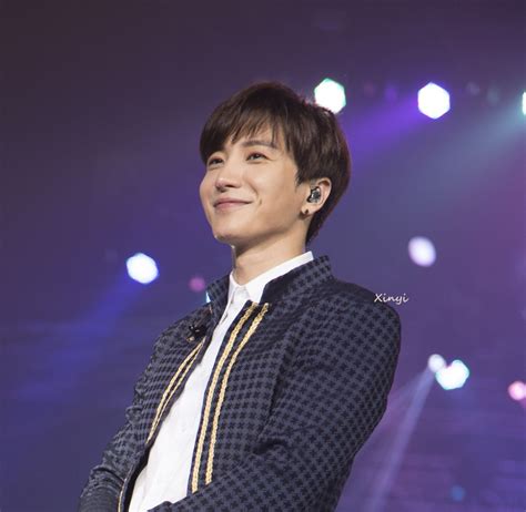 Cute, short girl, can play drums show more. Leeteuk | イトゥク, スーパージュニア, える