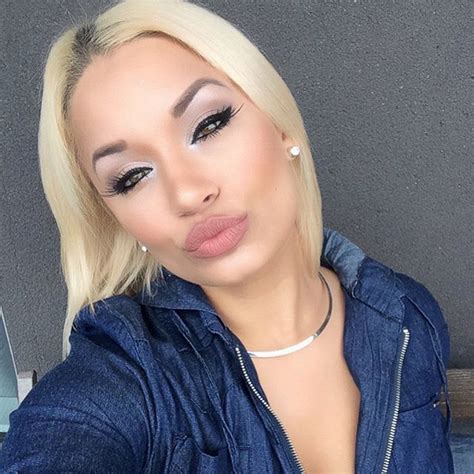 Jessica Kylie’s Therealjkylie Hot Selfies Bootymotiontv