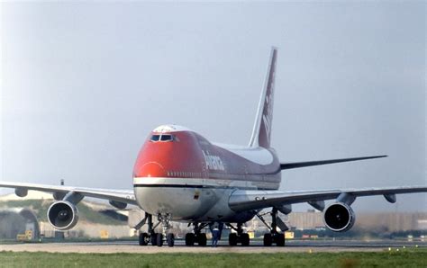 Man And Machine A Study Of Scale Avianca Columbia Boeing 747 124 Hk