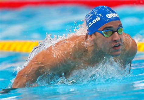 It shares a short border with nigeria. FINA World Championships: Schoenmaker and Le Clos in action