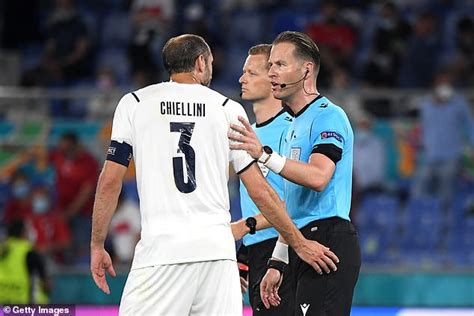 Danny desmond makkelie (born 28 january 1983) is a dutch football referee. Euro 2020: MARK CLATTENBURG - Referee Danny Makkelie has ...