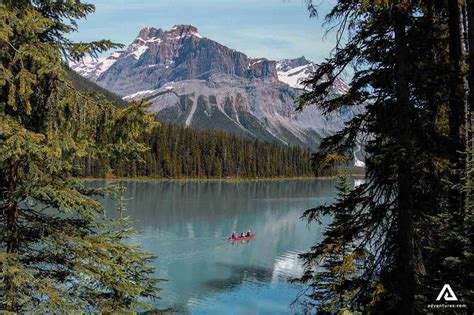 Canoeing Tours In Canada