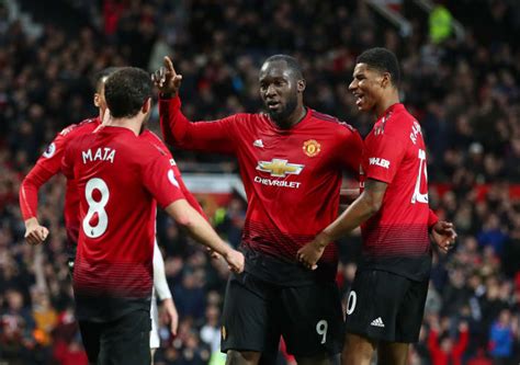 Tv channel, live stream, squad news. Manchester United 4-1 Fulham: Report, Ratings & Reaction as Red Devils Dismantle Poor Cottagers ...