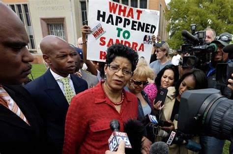 sandra bland s mother to speak tonight at dnc