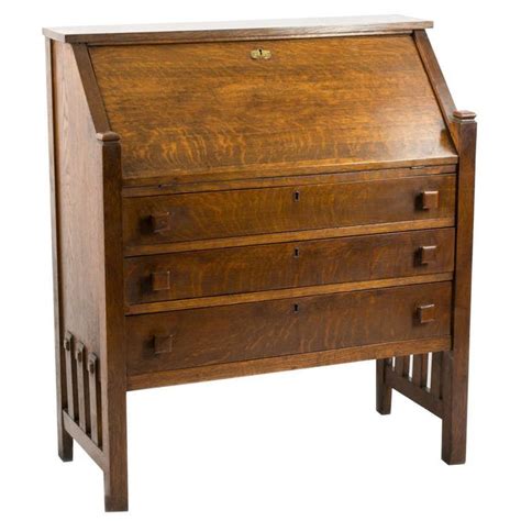 An Oak Art And Crafts Desk In The Style Of Stickley Craft Desk