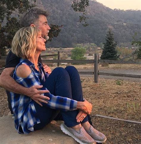 Dying Olivia Newton John Is ‘clinging To Life Sources Now To Love