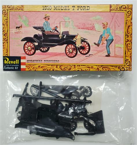 Vintage Revell Highway Pioneers Model T Ford Model Kit Sealed