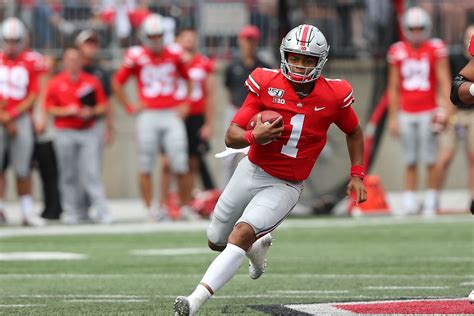 Update information for justin fields ». "CFB Preview" : Justin Fields ne suffira pas à Ohio State pour soulever le titre - Midnight on ...