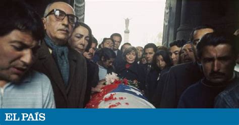 Un Equipo Internacional De Peritos Asegura Que Pablo Neruda No Murió De Cáncer Cultura El PaÍs