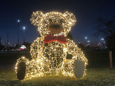 Six Best Christmas Light Displays In Des Moines Axios Des Moines