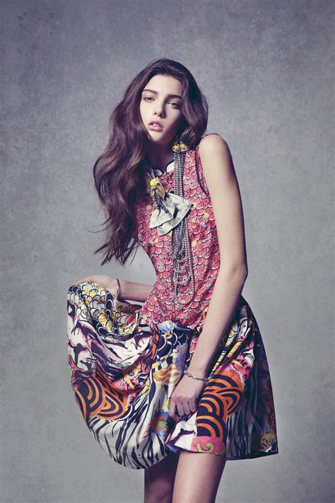 Don't leave me hanging on. Photo of fashion model Charlotte Cardin-Goyer - ID 403609 ...