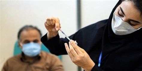 تزریق دز سوم واکسن کرونا با جدیت در حال پیگیری است فارس