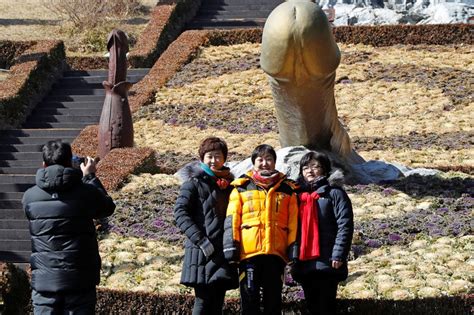 South Koreas Penis Park Draws An Olympic Crowd From