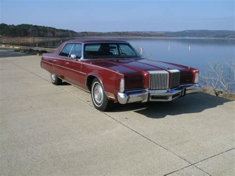 Chrysler New Yorker Sedan 1976 Burgundy For Sale