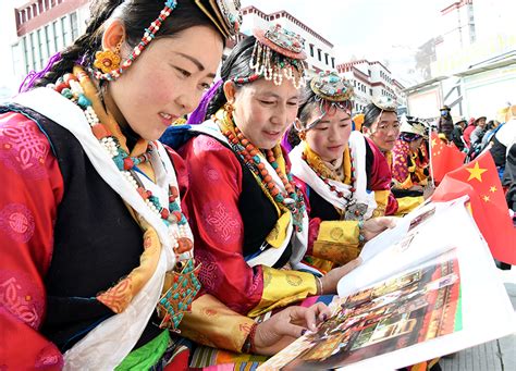 English News 英语新闻 Report Cites Rights Progress In Tibet