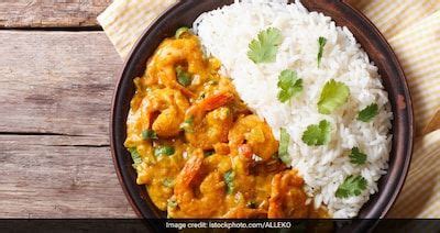 Such is the case with this recipe from martha stewart living for tikka masala—the curry which many newcomers tend to like—more of an anglicized curry than something authentically indian. Prawn Tikka Masala | Prawn curry, Curry recipes, Etouffee recipe