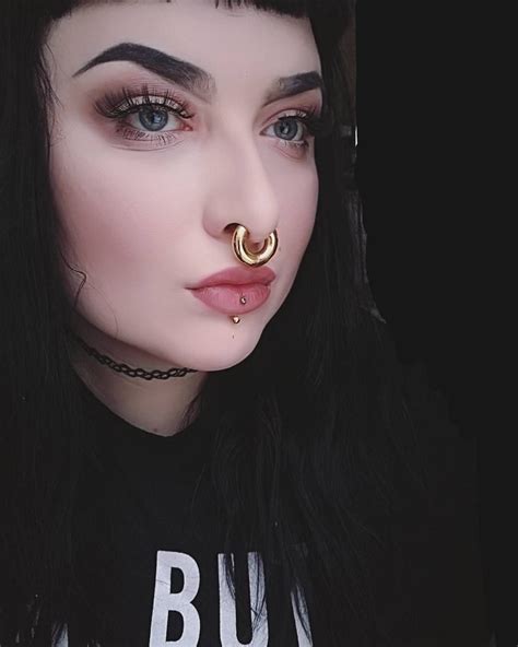 Women With Huge Septums Nose Ring Septum Nose Rings Facial Piercings