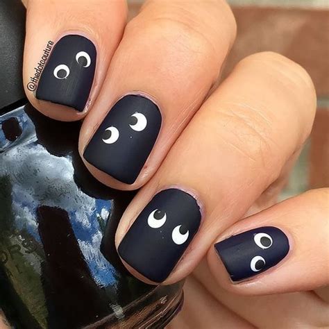 25 Halloween Nail Art Designs Cool Halloween Nails For 2017