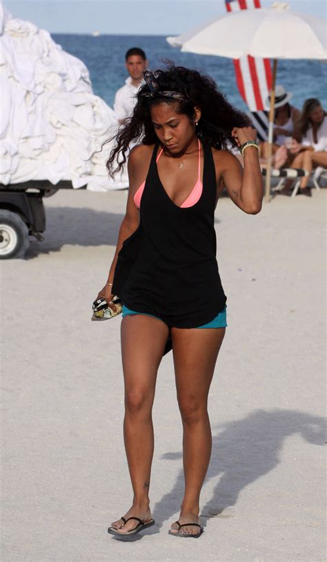 karrueche tran girlfriend of performer chris brown in a bikini on miami beach 02 gotceleb