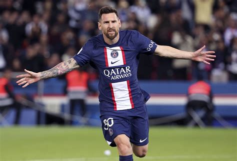 psg suspend lionel messi for two weeks without wages metro tv online