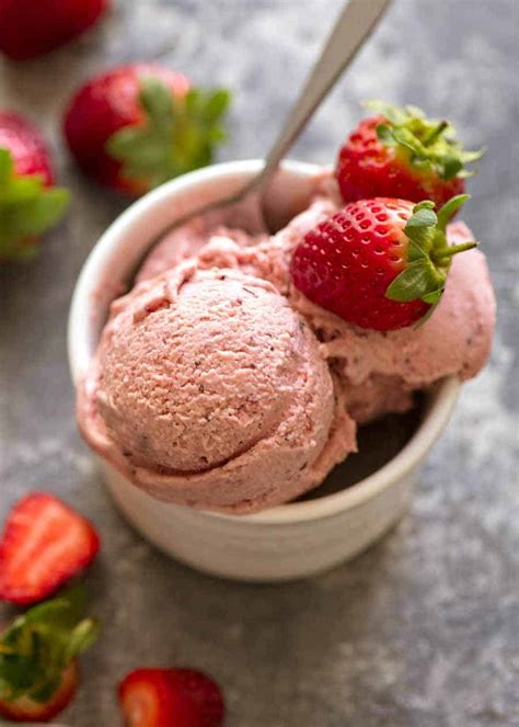 Strawberry Ice Cream No Churn Dinrecipes