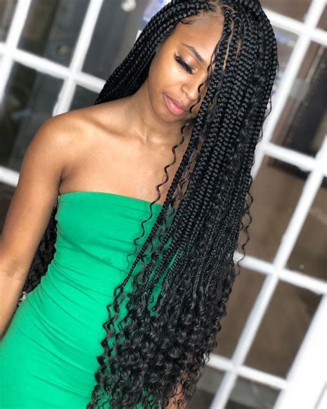 The jumbo knotless braids style is a fantastic option for you if you do not want to spend hours at your hairstylist. Braids with curls, Box braids hairstyles, Girls hairstyles ...