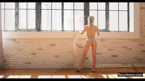 Emma Jomell Super Hot Naked Gymnastics Eporner