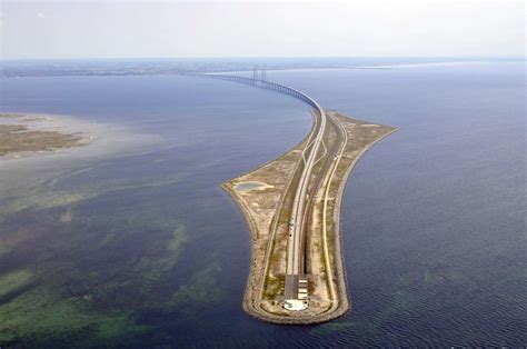 Ett annat alternativ är att bygga en tunnel mellan landskrona och köpenhamn. Øresundsbron - un incroyable pont qui finit en tunnel ...